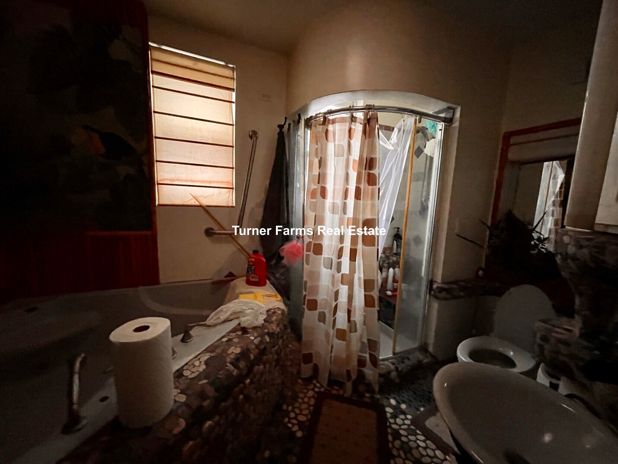 Building Photo - 53 Lawn St