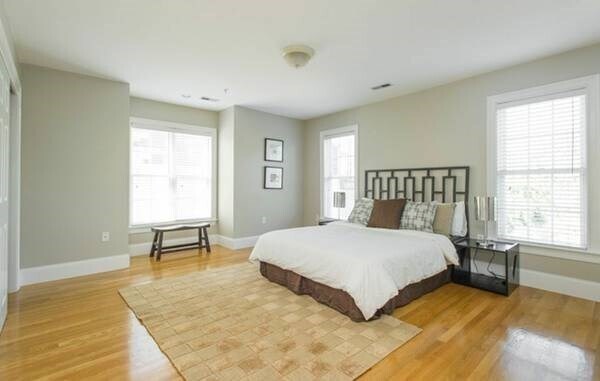 Building Photo - 50 B St