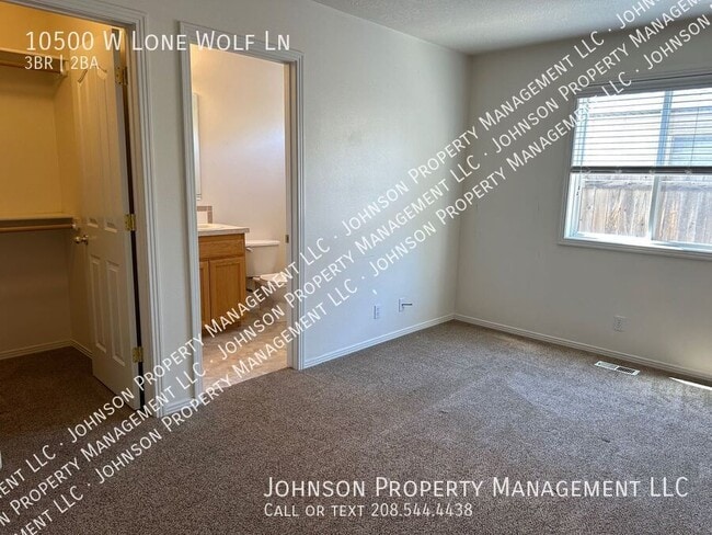 Building Photo - 10500 W Lone Wolf Ln