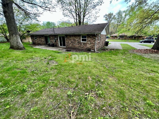Building Photo - 6822-6824 Laurel Ave