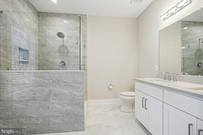Building Photo - 1553 Rivertown Pl