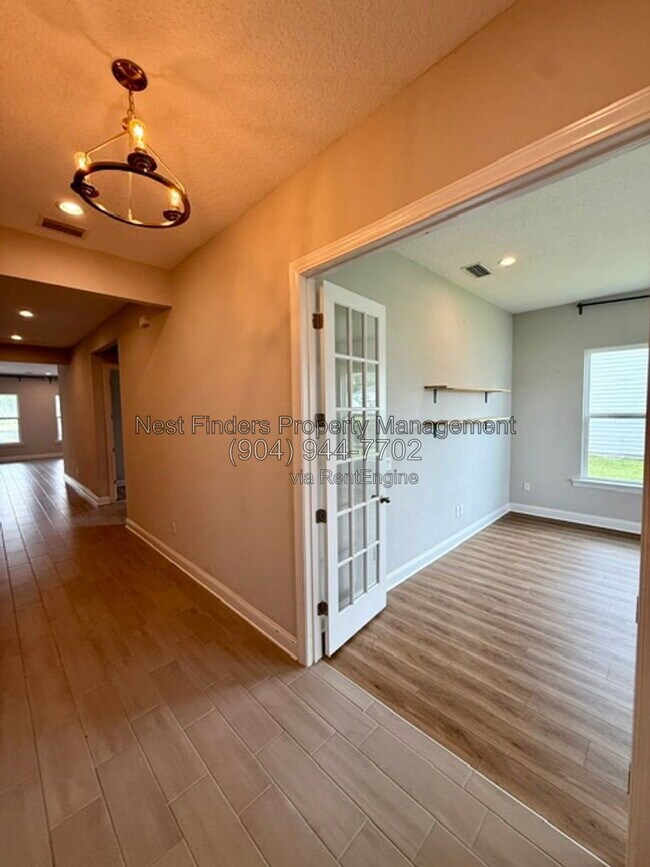 Building Photo - 58 Valley Falls Way