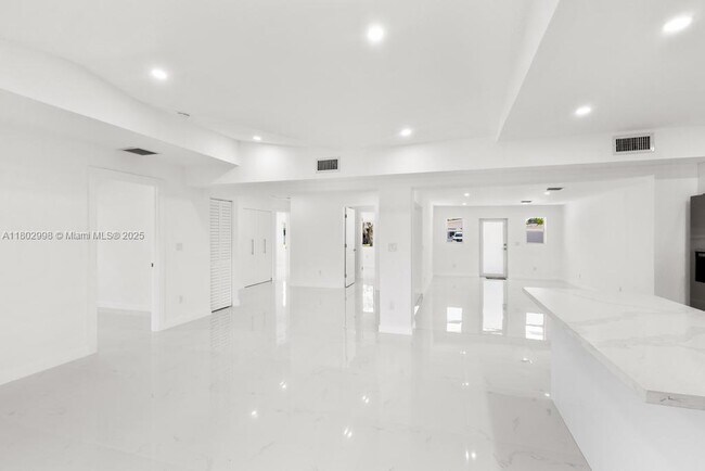 Building Photo - 4001 NW 187th Terrace