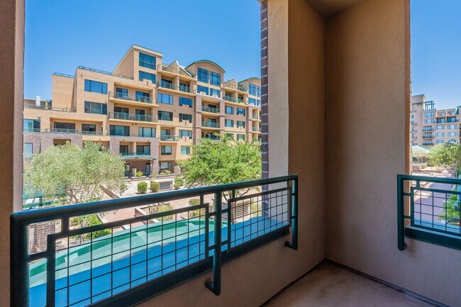 Building Photo - 16 W Encanto Blvd
