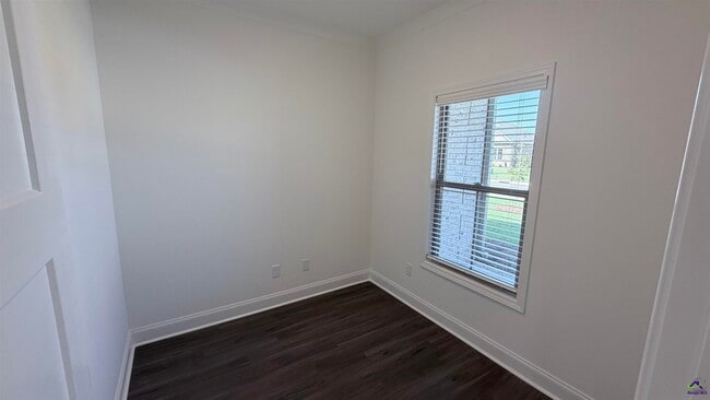 Building Photo - 524 Bristleleaf Path