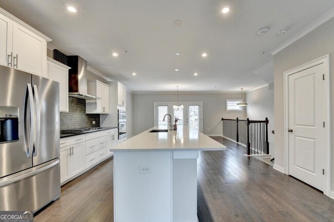 Building Photo - 2083 Holtz Ln