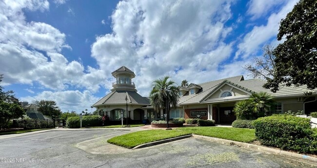 Building Photo - 700 Ironwood Dr