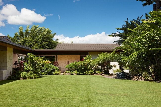 Building Photo - Exclusive Diamond Head Luxury Estate – A P...