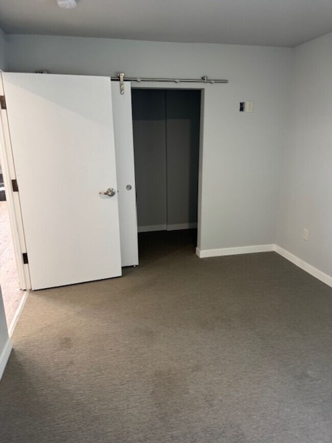 Building Photo - 1 BD 1 BA in Davenport WA