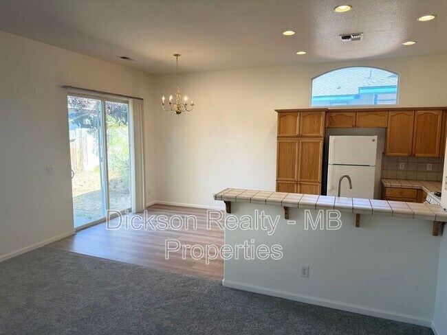 Building Photo - 155 Sagebrook Dr