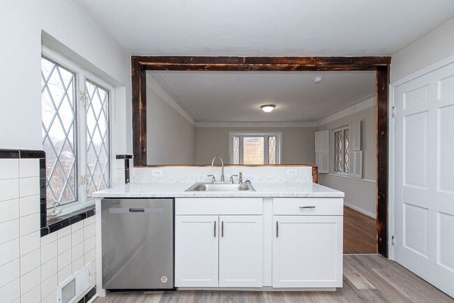 Building Photo - WESTWOOD - Freshly updated 4 bed 2.5 bath home