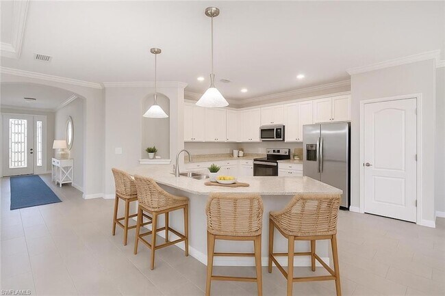 Building Photo - 17661 Kinzie Ln