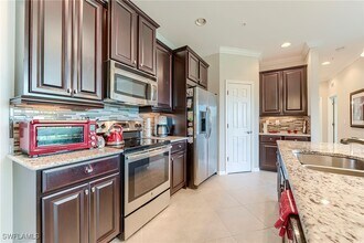 Building Photo - 8510 Violeta St