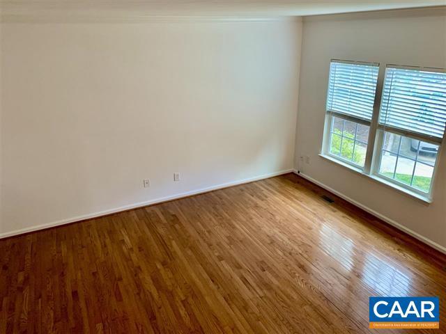 Building Photo - 836 Rockcreek Rd