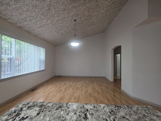 Building Photo - 4373 Hearth St NE