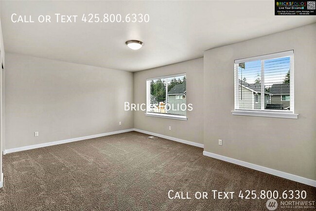 Building Photo - 16217 8th Ave E