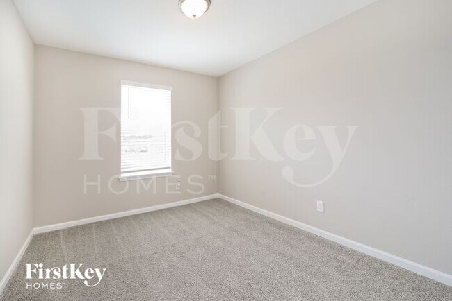 Building Photo - 75302 Plumbago Trce