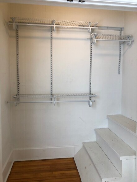 Building Photo - 2456 S Delaware Ave