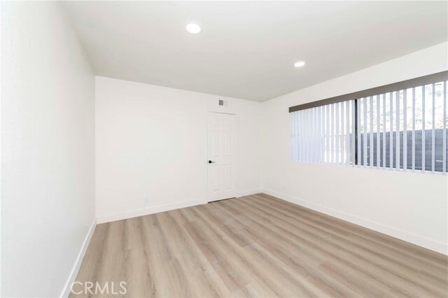 Building Photo - 28 Candlewood Way