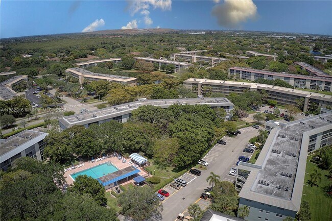 Building Photo - 1801 Eleuthera Point