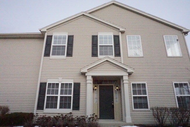 Building Photo - 3740 Pope Ct
