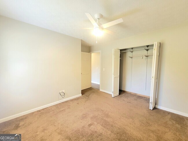 Building Photo - 10834 Sunfield Way