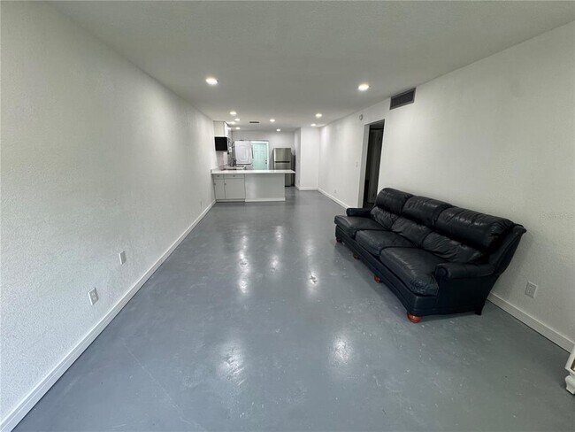 Building Photo - 5720 13th Ave N