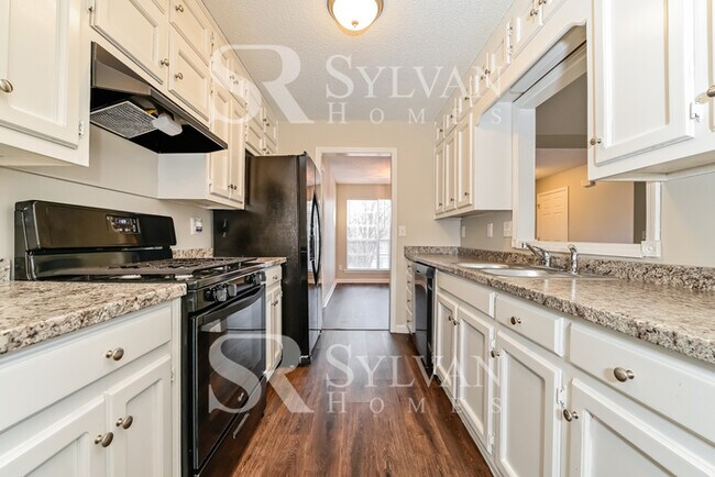 Building Photo - Prepare to be impressed by this 3 bedroom, 2 bathroom home