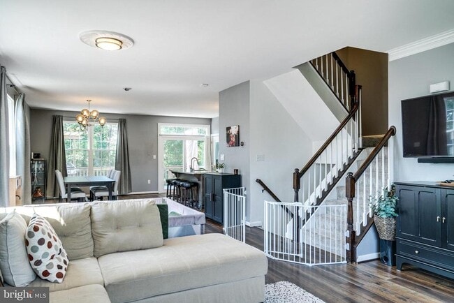 Building Photo - 955 Herons Run Ln