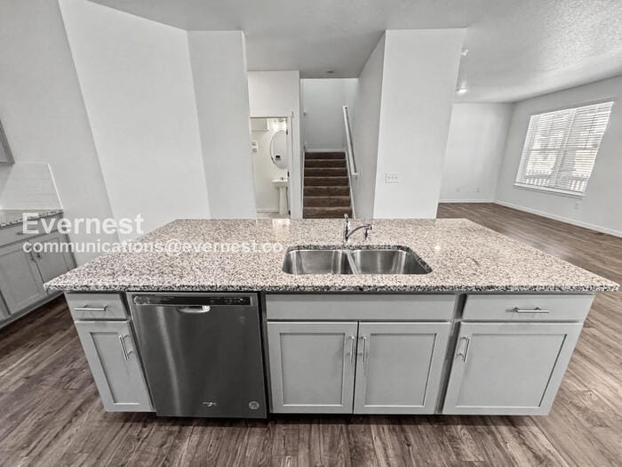 Building Photo - 21894 E 9th Pl