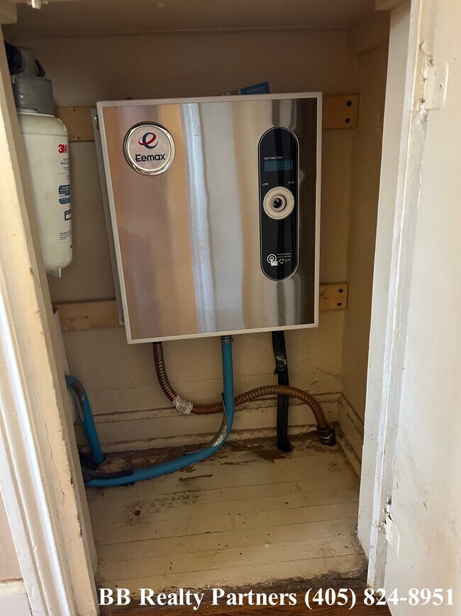 Building Photo - 431 S Pittsburg Ave