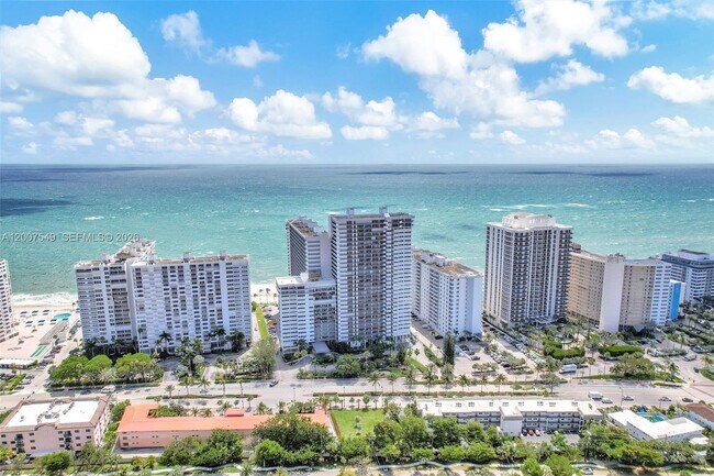 Building Photo - 4280 Galt Ocean Dr