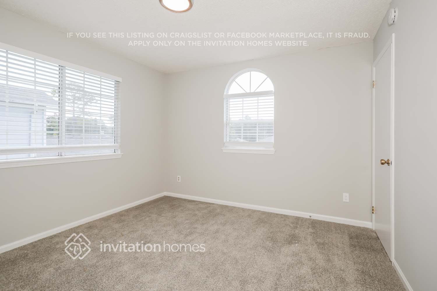 Building Photo - 4581 Cabbage Pond Dr
