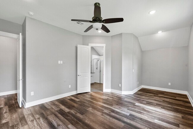 Building Photo - Modern Living Meets Small-Town Texas Charm