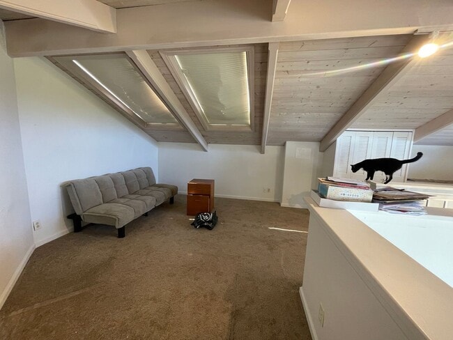 Building Photo - Two Bedroom + Loft/Two Bathroom Napili Tow...