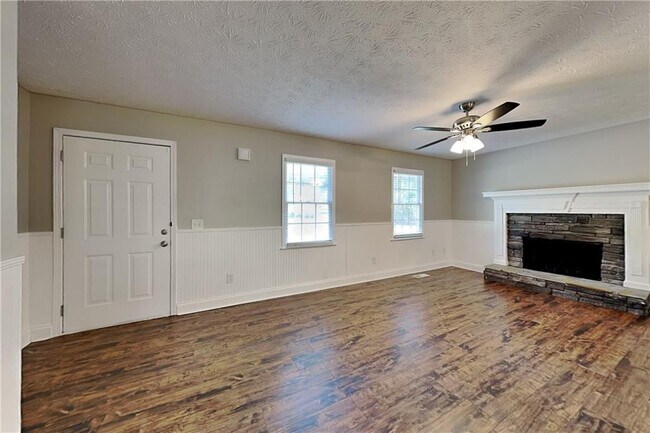 Building Photo - 604 Dillon Dr