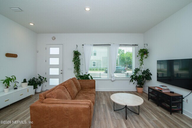 Building Photo - 11332 BREAKERS BAY Way
