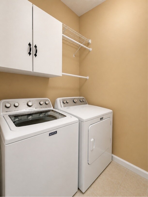 Building Photo - 407 Augusta Cir