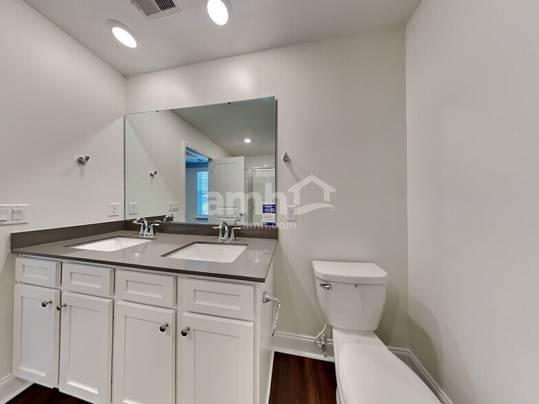 Building Photo - 127 Anthurium Dr