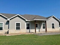 Building Photo - 2304 County Rd 314