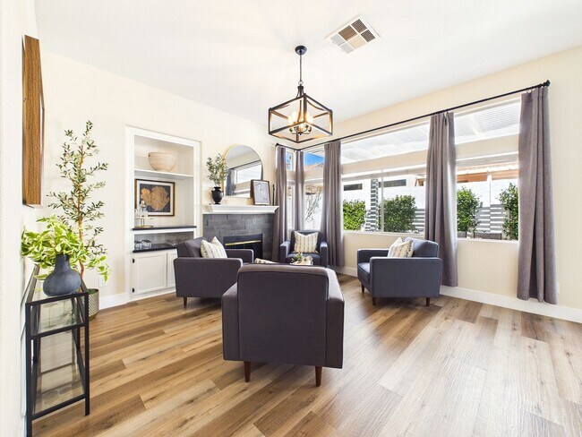 Building Photo - Elegant Fully Furnished 3-Bedroom 2-Bath Retreat in Summerlin