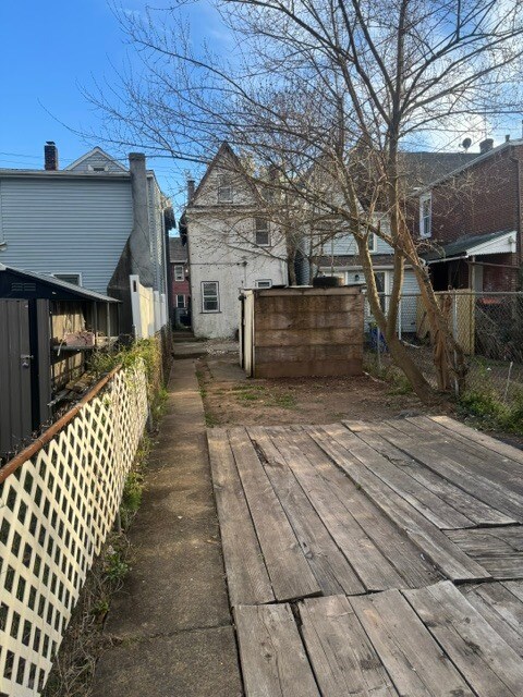 Building Photo - 409 Beech St