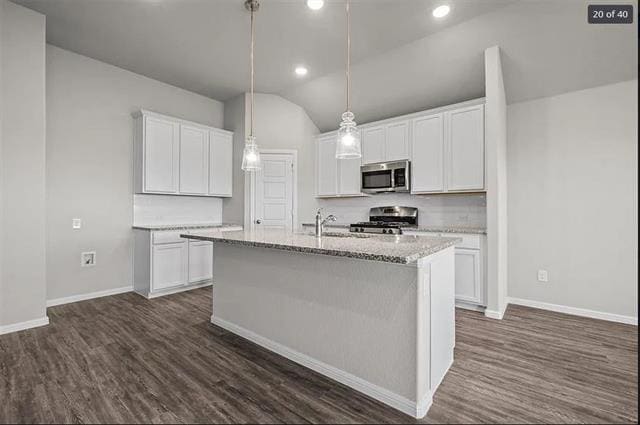 Building Photo - 1909 Javelina St