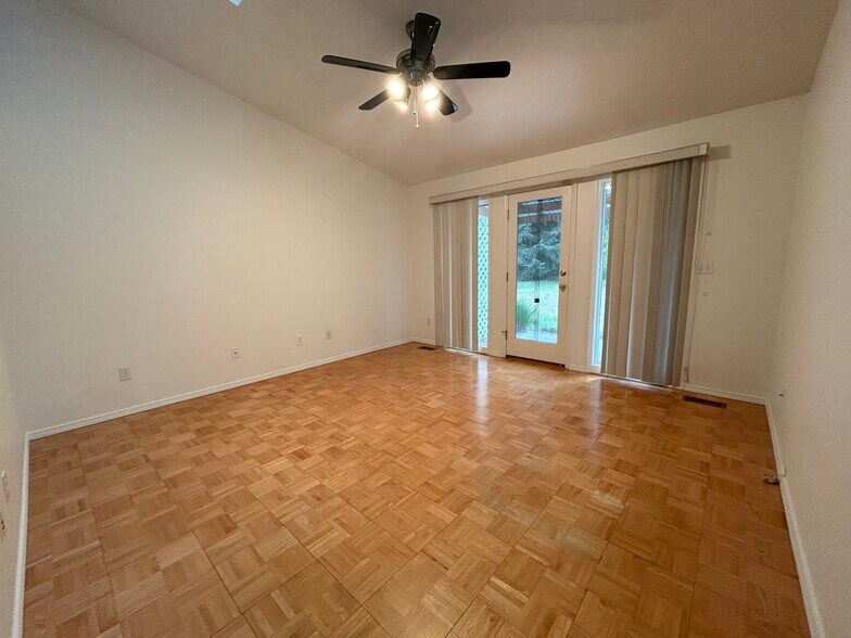 Building Photo - 5686 S Olearia Pl
