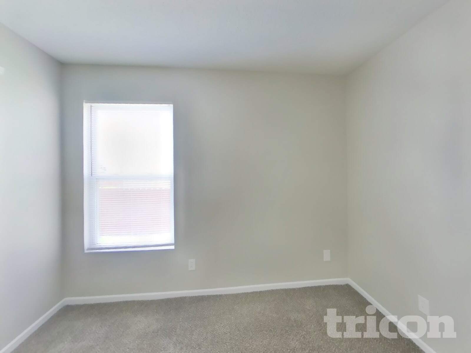 Building Photo - 2869 Ludwig Dr