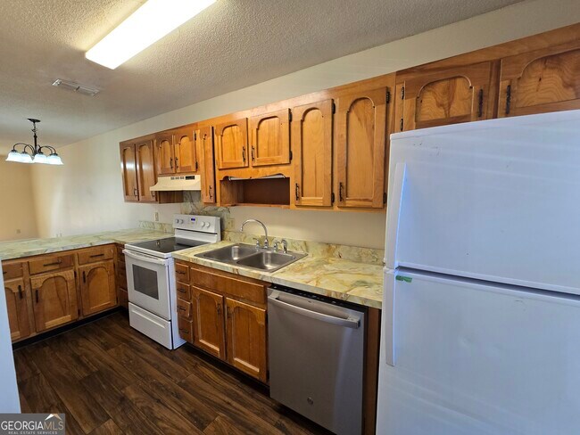 Building Photo - 416 S Ashley St