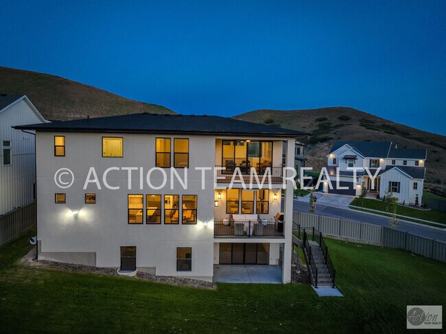 Building Photo - Fully furnished Home in Lehi, UT