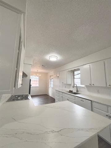 Building Photo - 1618 Oakridge Dr