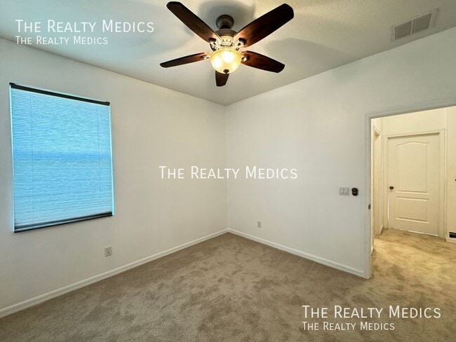 Building Photo - 308 Blue Cypress Dr