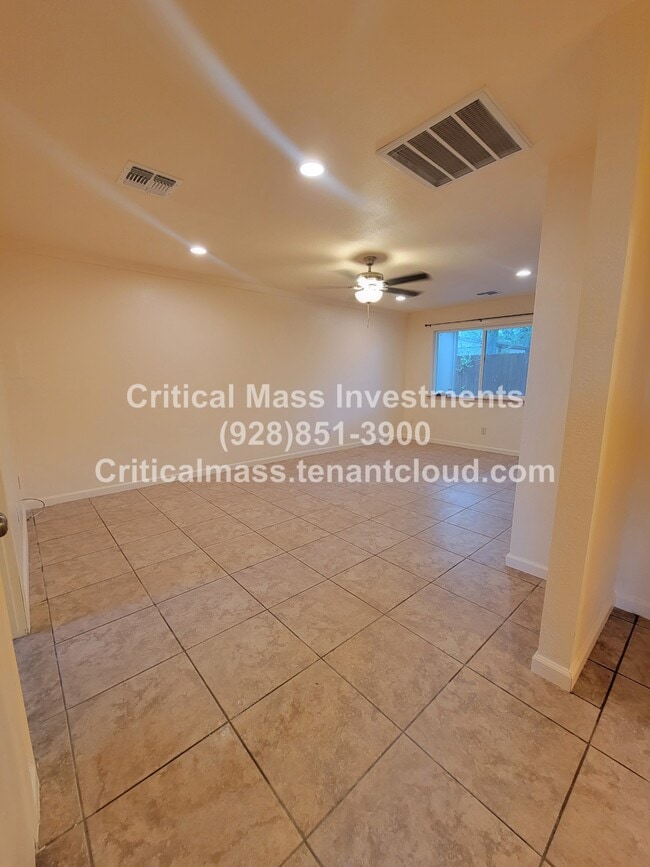 Building Photo - 2024 N 2nd St